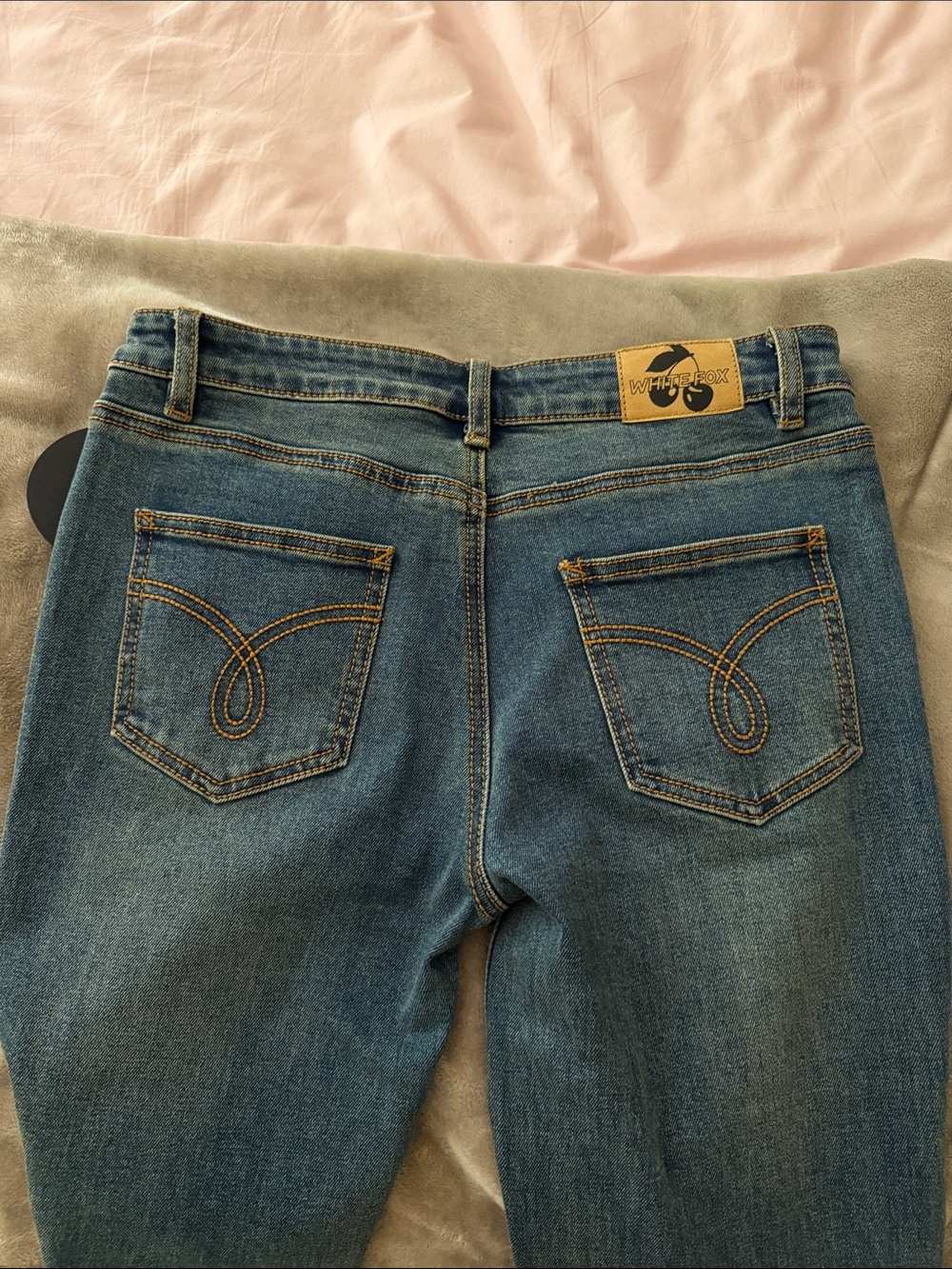 White fox jeans
